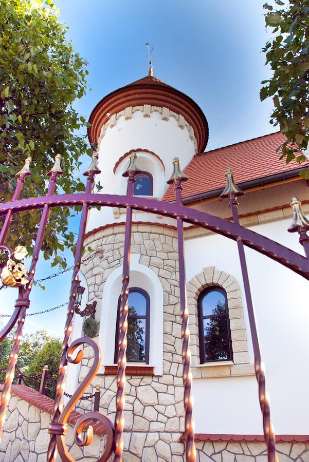 Zamek Pod Brzozami, Wynajem Pokoi Apartman Krynica Zdrój Kültér fotó